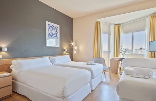 Dos Hermanas Hotel | Hotel TRH La Motilla