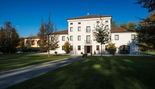 Oderzo Hotel | Hotel Villa Dei Carpini