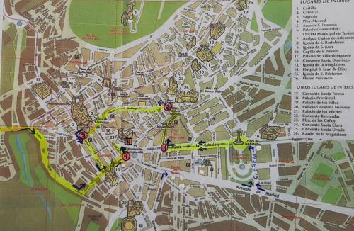 Jaen Hotel | HOTEL XAUEN en pleno centro con acceso autorizado y a 100m de la Catedral