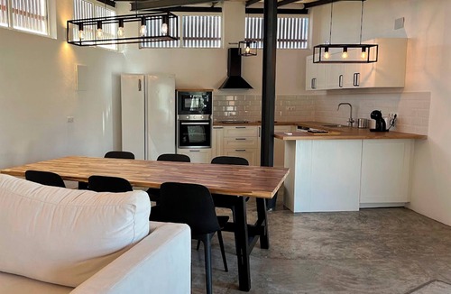 Aznalcazar House | House with a pool, 25 minutes from Seville, 3 suites, spacious outdoor area.