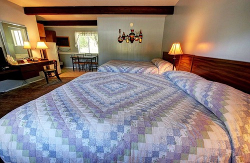 Twisp Hotel | Idle A While