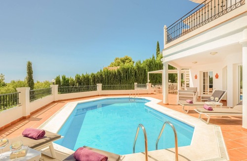 Frigiliana Villa | Indulge in Luxury at Casa La Imaroga: Your Home Away From Home