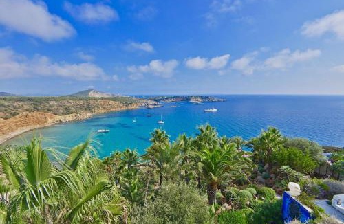 Sant Josep de sa Talaia Villa | Irresistible Ibiza Villa 3 Bedrooms Villa Buena Private Heated Pool