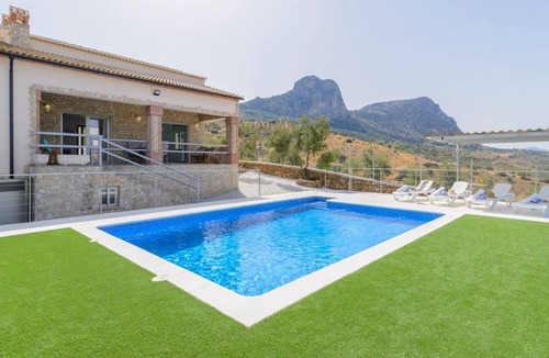 El Gastor Villa | Jacaranda del Gastor by Ruralidays