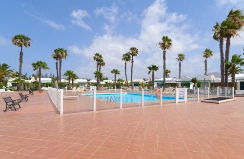 Playa Blanca Resort | Jardin Del Sol 30