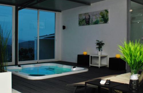 Comares House | Jingtu Wellness & Spa Resort