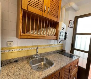 Dona Mencia House | Juanita La Larga