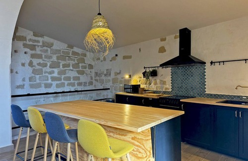 Jerez de la Frontera Old Town Ski Chalet | La Bodeguita de Xerrys - Ole Solutions