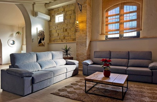 Jerez de la Frontera Old Town Ski Chalet | La Bodeguita de Xerrys - Ole Solutions