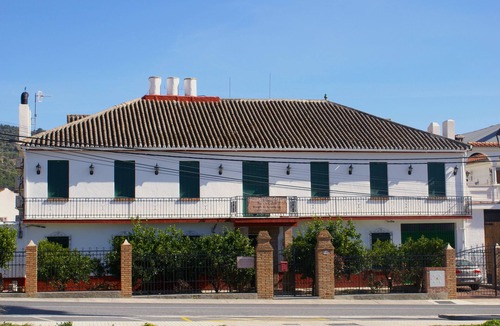 Murchas Apartment | La Cañota Suite King Room Adults Only, living room, bedroom, kitchen and bathroom