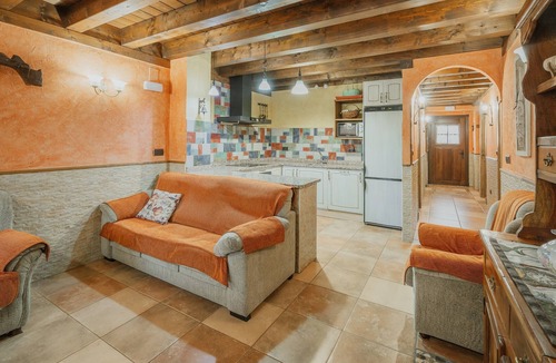 Ibeas de Juarros House | La Cabaña - Rural House in Burgos: 5 Bedrooms and Mountain Views