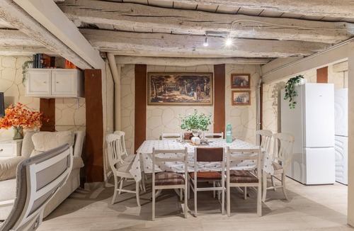Arenas de San Pedro House | La Casa de los Abuelos - Spacious Rural Home in Sierra de Gredos for 13