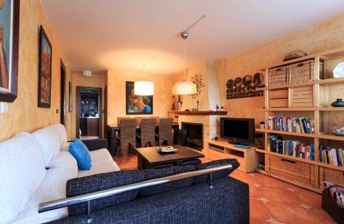 Velez-Blanco House | La Casa Viva. Alojamiento responsable y sostenible.