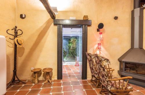 Villamejil House | La Cepedana- Casa rural con jardín privado