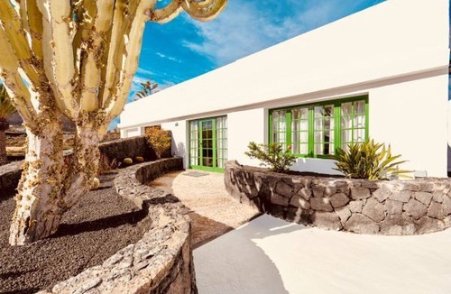 San Bartolome Villa | La Florida I (1 bedroom house)