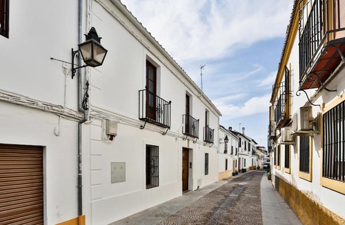 San Basilio Apartment | La Jⲟya de los Patios - Apartamentos Turísticos