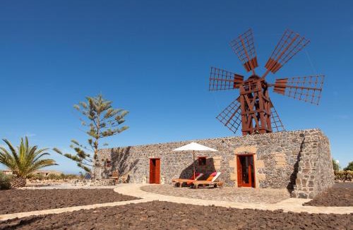 Tindaya Villa | La Molina NK