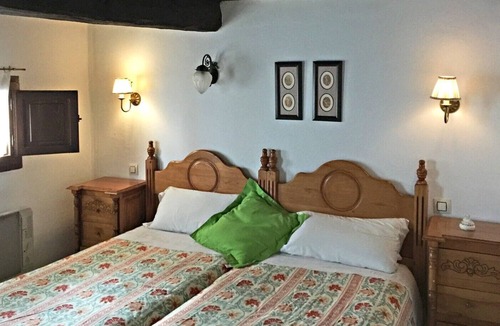 Casas del Castanar Cottage | LA VIGA House