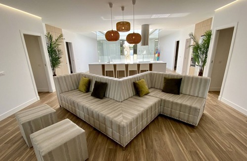 San Andres Golf Villa | LAKE VILLE VIEW | one | exclusive villa for 9 pax with garden and private pool.