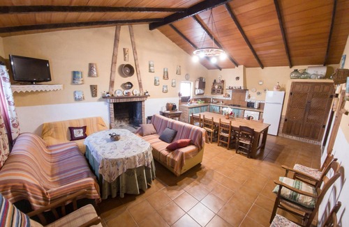 Canete la Real House | Landhaus Huerta la Lapa by Interhome