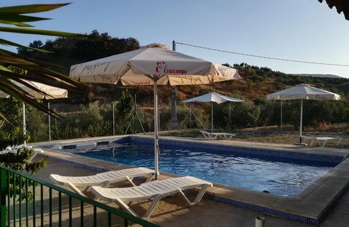 Fuente-Tojar Cottage | Large house located in an olive grove, near the river Caicena.