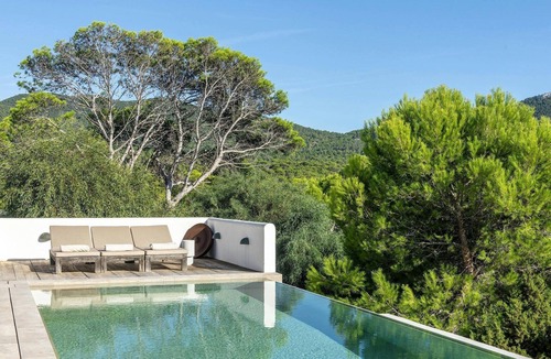 Sant Josep de sa Talaia Villa | Lavish villa overlooking Es Vedra