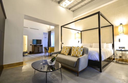 Santa Cruz Hotel | Legado Alcázar Hotel