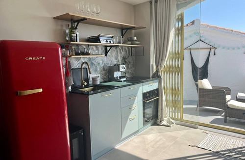 Nerja Hotel | Leo's Smile House by VG