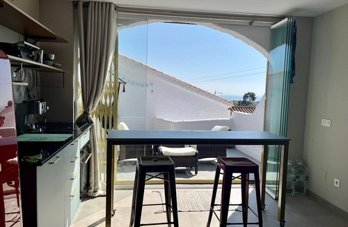 Nerja Hotel | Leo's Smile House by VG