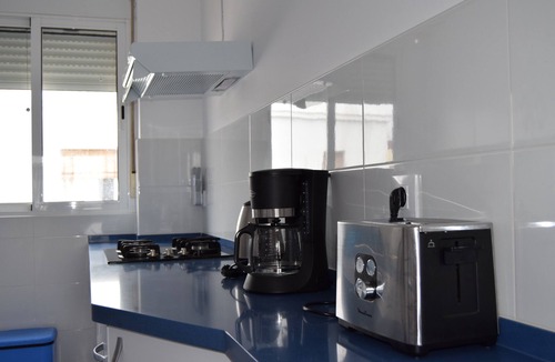 San Carlos-Tartessos Apartment | Light and Airy Apartment for 6 close to Santa Justa train station- Enjoy Sevilla