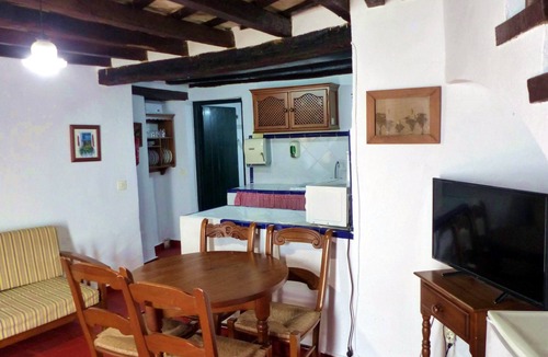 Castillo de Castellar Apartment | Lodging in a medieval hamlet, a wonderful experience. Restaurant,Info Point.Sl 3