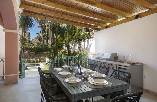 Puerto Banus Villa | Lorea Playa, Luxury 6 Bedroom Villa with Seaview