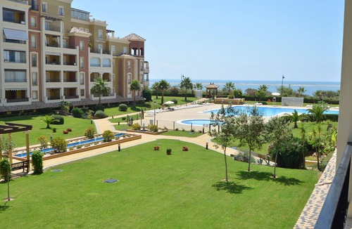 Ayamonte Apartment | LOS CISNES 77 - Two Bedroom Apartment, Sleeps 5