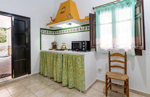 Jimera de Libar Villa | Los Lirios Jimera de Libar by Ruralidays