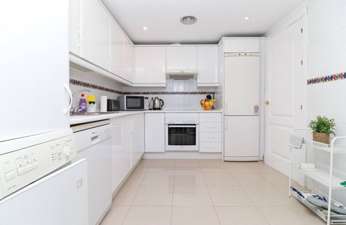 Marbella Ski Chalet | Los Naranjos Marbella townhouse
