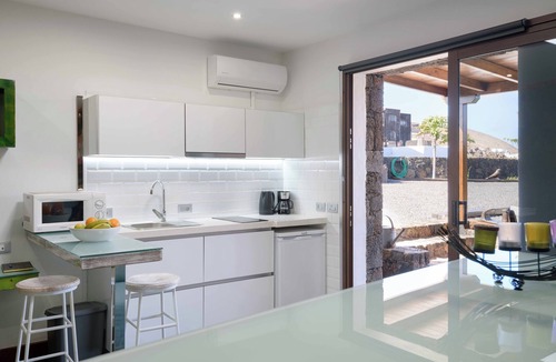 Tinajo Apartment | LOS4NOBLES-EL SACHO LODGING