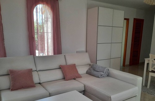 Gandia Apartment | Lovely Flat With Heated Pool