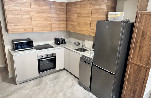 Campoamor House | Lovely townhouse apartment in the city center