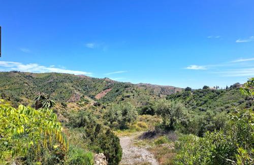 Moclinejo House | Lovely Two Bedroom Finca in Nature, near Malaga