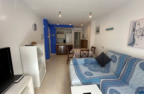 Carboneras Apartment | Lugar Barquicos offers a perfect stay, centrally located a few meters from the beach.