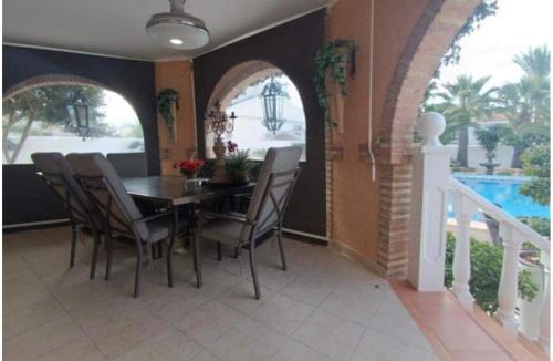 Puerto Marino Villa | Luminosa villa con piscina privada R26 by Novadesta