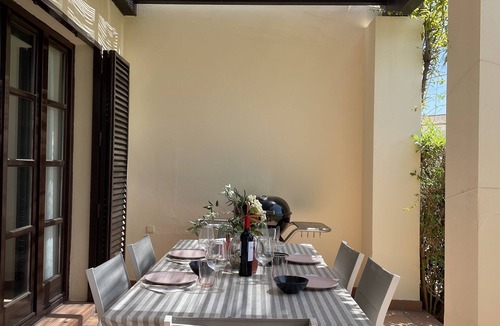 San Roque House | Luxurious terraced house 2 minutes from La Reserva golf club