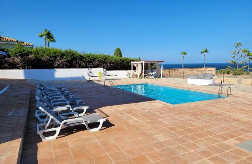 Puerto de la Duquesa Apartment | luxury apartments sea views with pool