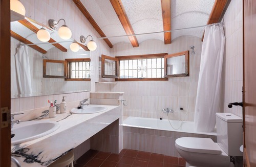 Real de Gandia Villa | Luxury detached villa of 370m2 with great pool and scenic view for 14 persons