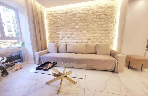 Ensanche Diputacion Apartment | LUXURY IN "PLAZA LUCEROS" in the heart of the city & beach