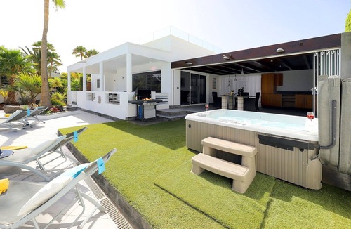 Puerto Calero Villa | Luxury Puerto Calero Villa | Casa Nublo | 3 Bedrooms & Private Pool