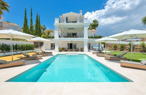 Marbella Villa | Luxury villa, mountain view - 6 bedrooms
