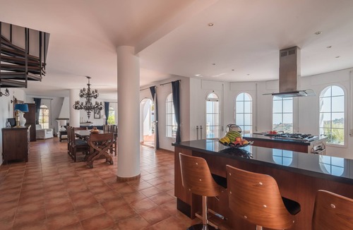 Sayalonga Villa | Luxury villa with private pool, Sun, sea and nature. www.elancla.eu