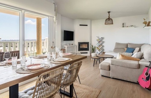 Hoya de los Patos Ski Chalet | Luxury villa with sea and views near El Campello