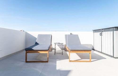 Quesada Apartment | Luz de la Mata Penthouse, Golf, sea and lake views, by OYOOSTAYS